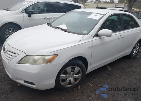 2009 Toyota Camry Le z USA, uszkodzony, nr VIN 4T1BE46K99U811517
